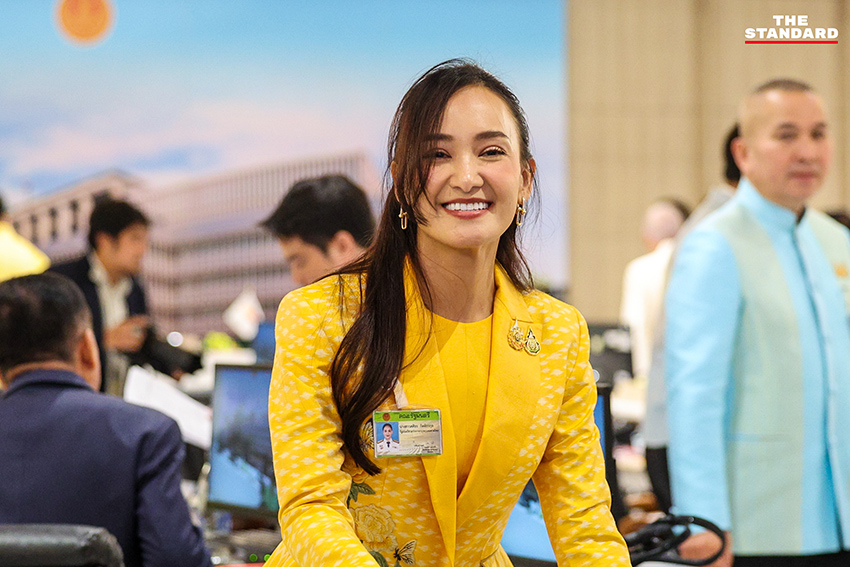 นายกฯอนุทิน นำประชุม ครม. ขอบคุณทีมรัฐมนตรีลงพื้นที่ดูแลประชาชน ตั้ง เอกนิติ เป็นประธานคณะทำงานยุทธศาสตร์เจรจาการค้ากับสหรัฐฯ 14