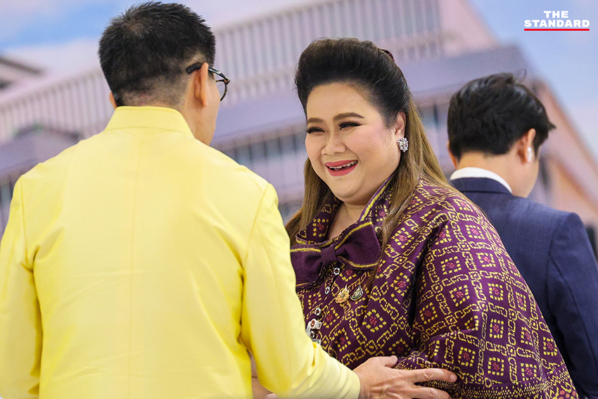 นายกฯอนุทิน นำประชุม ครม. ขอบคุณทีมรัฐมนตรีลงพื้นที่ดูแลประชาชน ตั้ง เอกนิติ เป็นประธานคณะทำงานยุทธศาสตร์เจรจาการค้ากับสหรัฐฯ 8