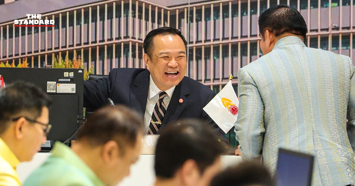 นายกฯอนุทิน นำประชุม ครม. ขอบคุณทีมรัฐมนตรีลงพื้นที่ดูแลประชาชน ตั้ง เอกนิติ เป็นประธานคณะทำงานยุทธศาสตร์เจรจาการค้ากับสหรัฐฯ