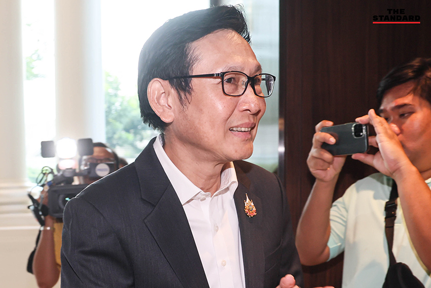 อนุทินนำทีมประชุมพรรคร่วมรัฐบาล ถกก่อน *สภา* พิจารณา แก้ *รัฐธรรมนูญ* หวังสำเร็จตามกรอบ *MOA* 12