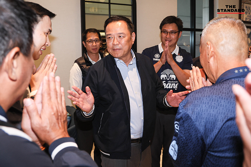 อนุทินนำทีมประชุมพรรคร่วมรัฐบาล ถกก่อน *สภา* พิจารณา แก้ *รัฐธรรมนูญ* หวังสำเร็จตามกรอบ *MOA* 5