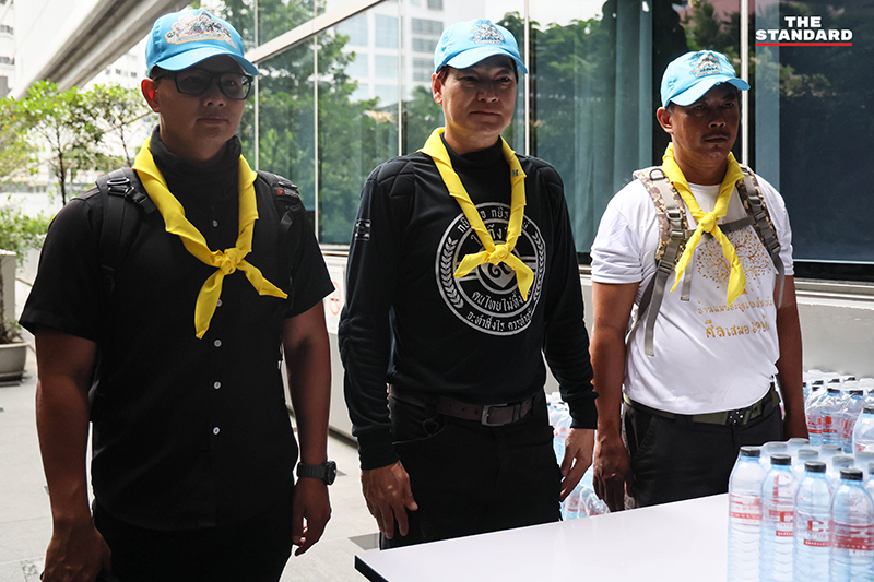 รพ.จุฬาฯ เปิดให้ประชาชน ลงนามถวายความอาลัย สมเด็จพระพันปีหลวง 7
