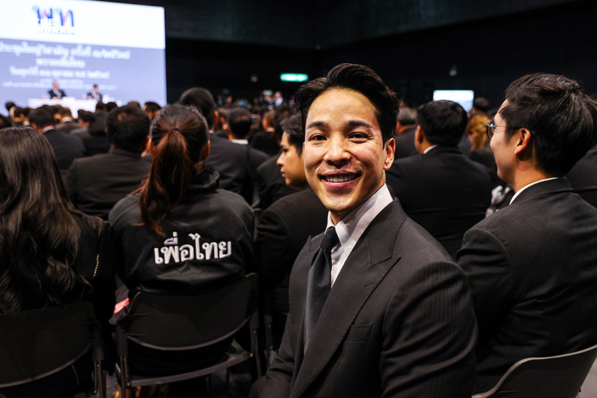 จุลพันธ์ เต็งหนึ่งนำทัพเพื่อไทยคนใหม่ สู้เลือกตั้ง ‘ประเสริฐ’ หวนนั่งเก้าอี้เลขาธิการพรรค ด้าน ‘วราเทพ’ เปิดตัวย้ายซบ รังเก่า 8