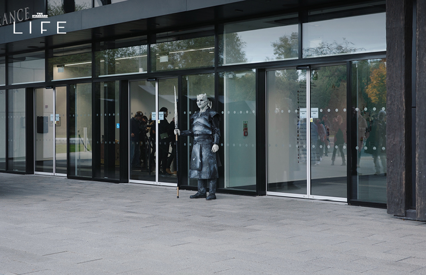 บุก Game of Thrones Studio กับสมาร์ตโฟนที่เหมือนหลุดมาจาก ซีรีส์ 4