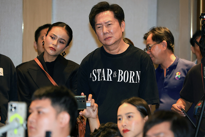 กัน จอมพลัง นำแถลงเคลียร์ปมเงินบริจาค 200 ล้านบาท ยันโปร่งใส เตรียมแก้ข้อบังคับโอนทรัพย์สินให้ มูลนิธิธรรมนัสฯ 4
