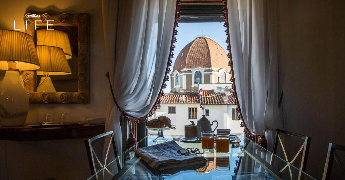 13 โรงแรมหลอนทั่วโลกที่คุณสามารถพักได้ในชีวิตจริง