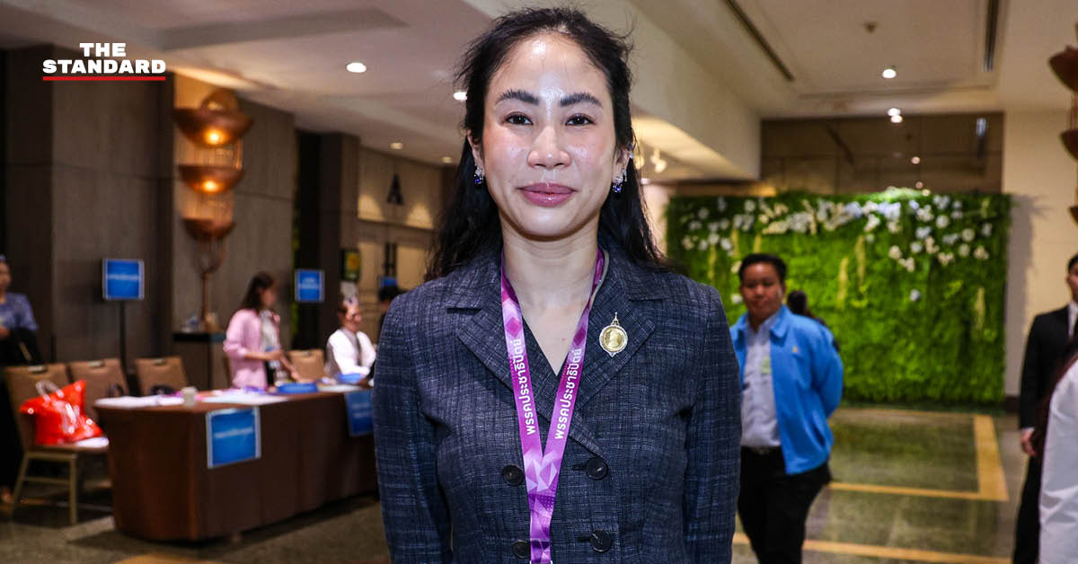 จิตภัสร์ร่วมเลือกหัวหน้าพรรค ปชป. อุบจ่อย้าย