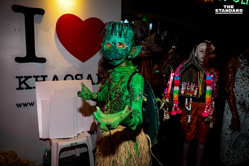 ไทย-เทศ ร่วมแต่งผีฮาโลวีน ถนนข้าวสาร แม้ปรับรูปแบบงดรื่นเริง-แสดงความอาลัย 19