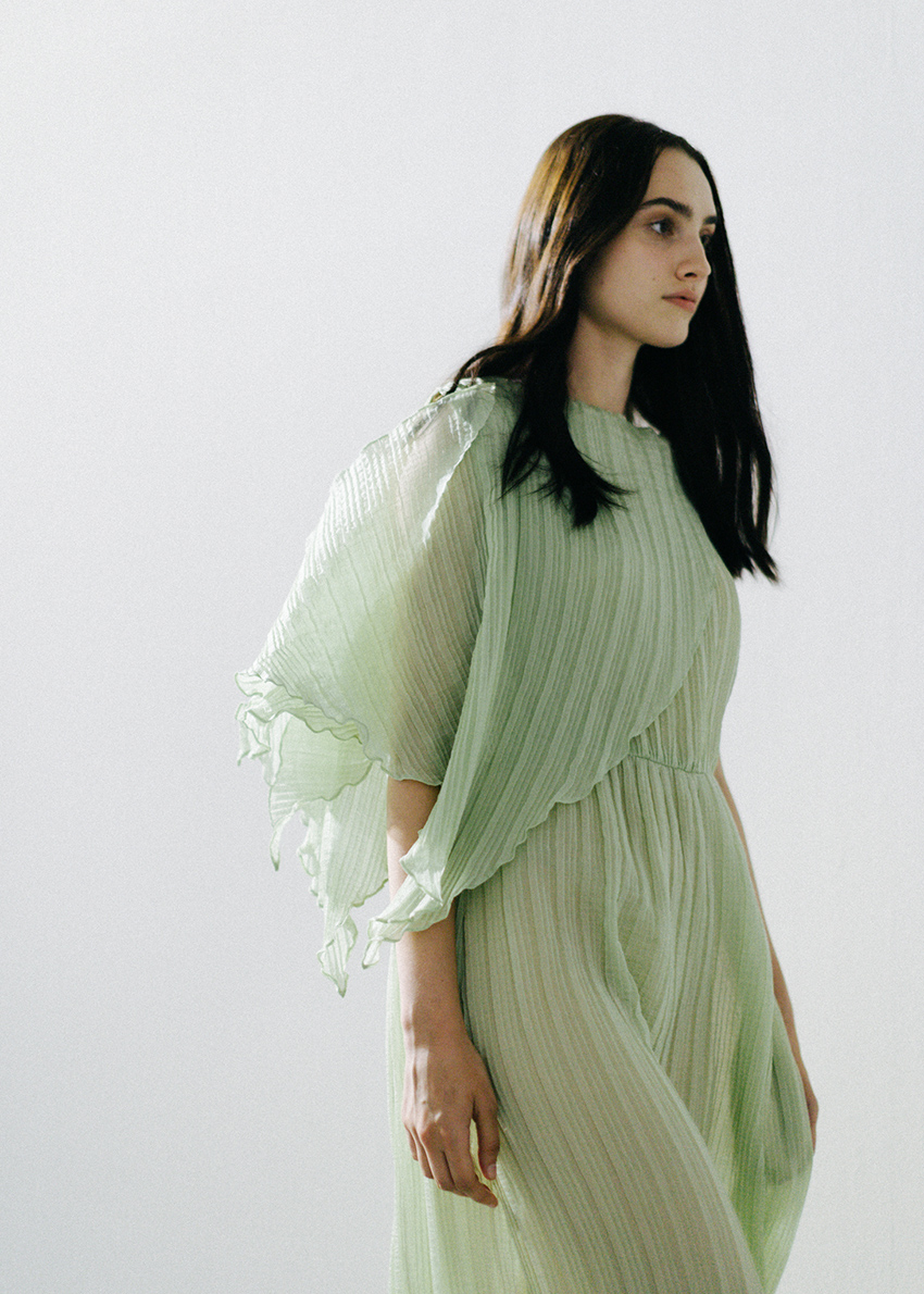 THE PARROT FALL/WINTER 2025 แฟชั่นโชว์ Performance Art ที่ทำร่วมกับ Emie Cake Studio 8