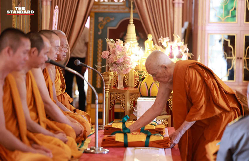สมเด็จพระสังฆราช ทรงสังฆทานอุทิศถวายพระราชกุศล แด่สมเด็จพระพันปีหลวง 3