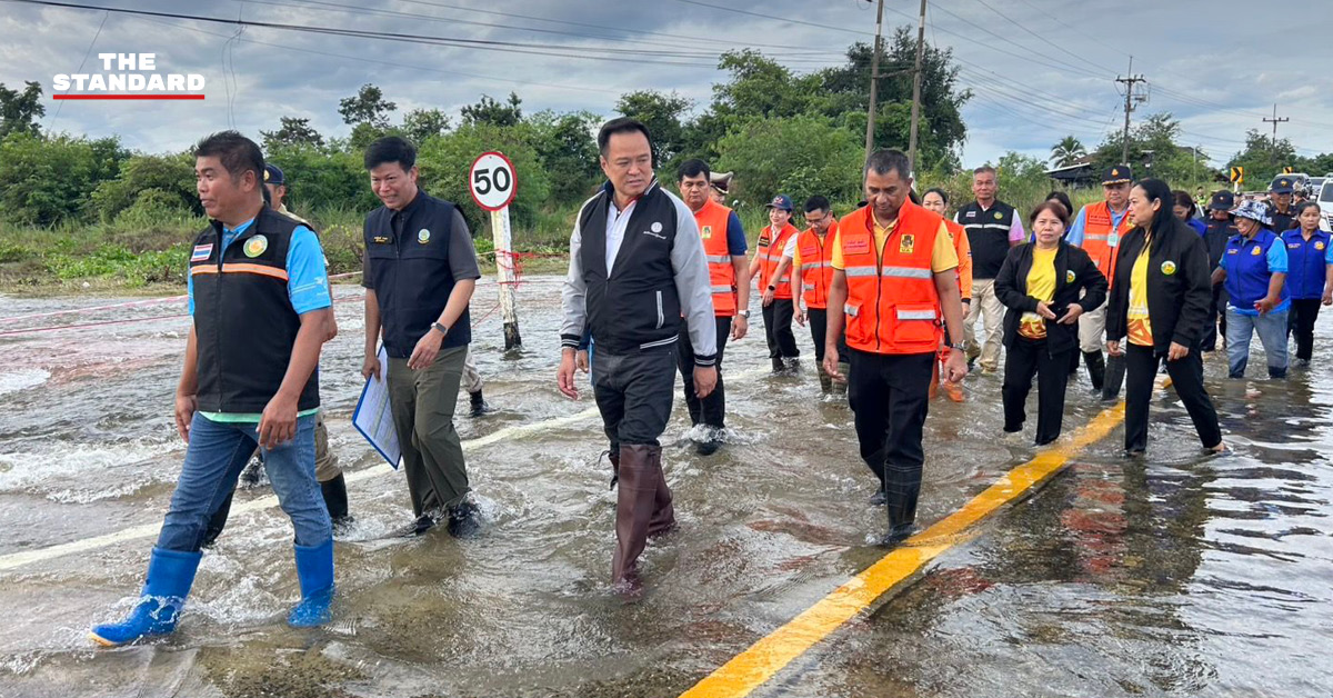นายกฯ ตรวจน้ำท่วม-มอบถุงยังชีพช่วยเหลือผู้ประสบอุทกภัย ใน อุดรธานี พร้อมติดตามสถานการณ์น้ำ เขื่อนห้วยหลวง
