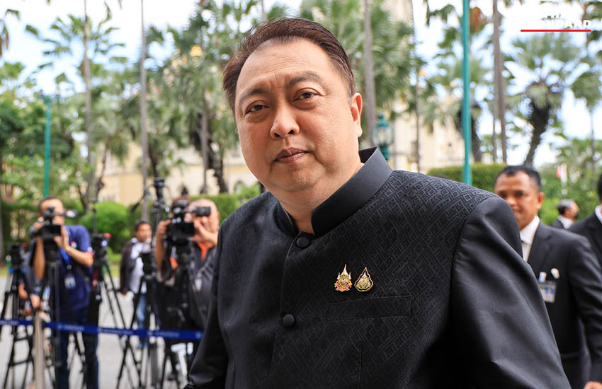 นายกฯ นำ ครม. ยืนสงบนิ่ง ถวายความอาลัย รับสิ้น พระพันปีหลวง เป็นความสูญเสียครั้งยิ่งใหญ่ ขอร่วมกันสืบสาน พระราชปณิธาน 2