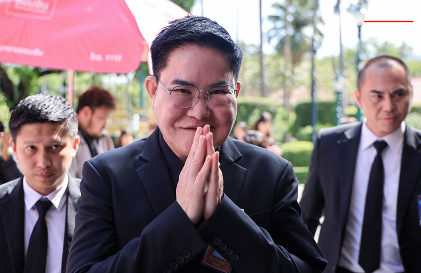 นายกฯ นำ ครม. ยืนสงบนิ่ง ถวายความอาลัย รับสิ้น พระพันปีหลวง เป็นความสูญเสียครั้งยิ่งใหญ่ ขอร่วมกันสืบสาน พระราชปณิธาน 9