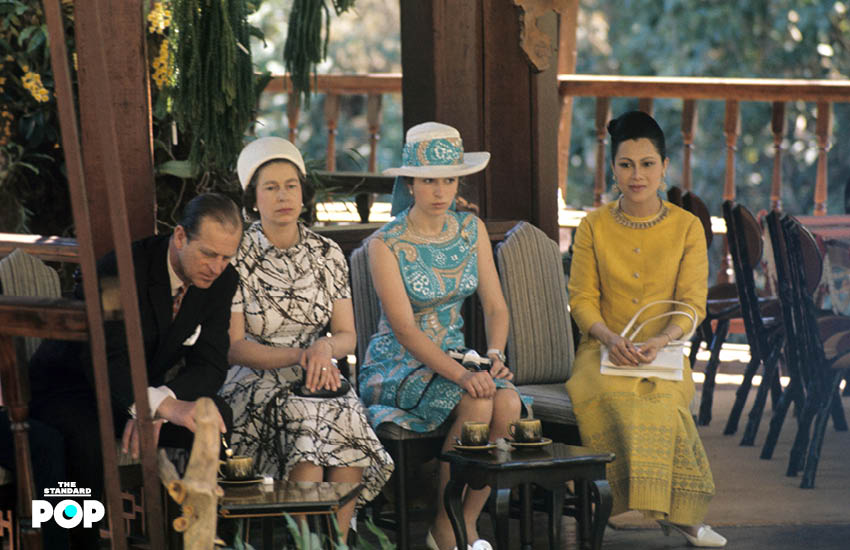 QUEEN OF STYLE รวมภาพสไตล์และฉลองพระองค์ของ พระพันปีหลวง 2