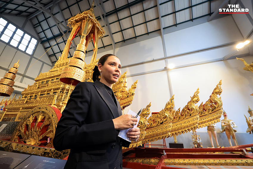 รมว.วัฒนธรรม ตรวจเยี่ยมสิ่งปลูกสร้างประกอบพระเมรุมาศ สั่งปิด โรงราชรถ 29 ต.ค.นี้ เตรียมบูรณะให้แล้วเสร็จภายใน 1 ปี 2