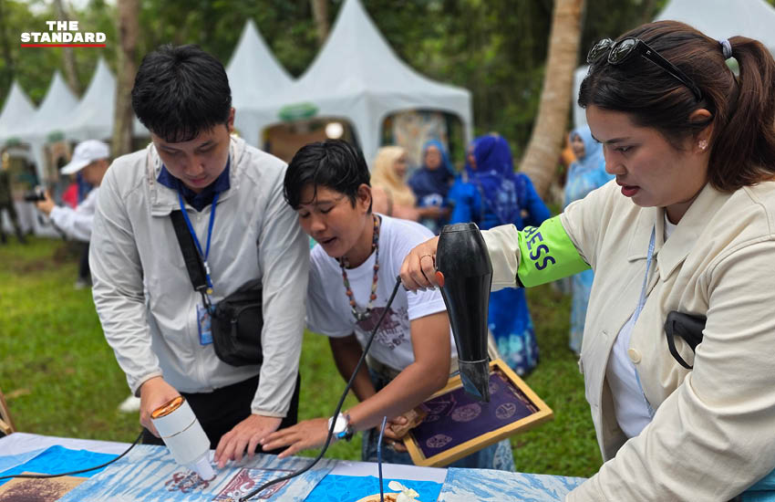 ศศิธรนำสื่อทัวร์ **กระบี่** เมินกระแสอภิสิทธิ์ชิงฐานเสียง ย้ำผลงานคือแต้มต่อ ไม่หวั่นไหวโยน **ประชาชน** ตัดสินใจ หวังชนะยกจังหวัด 3