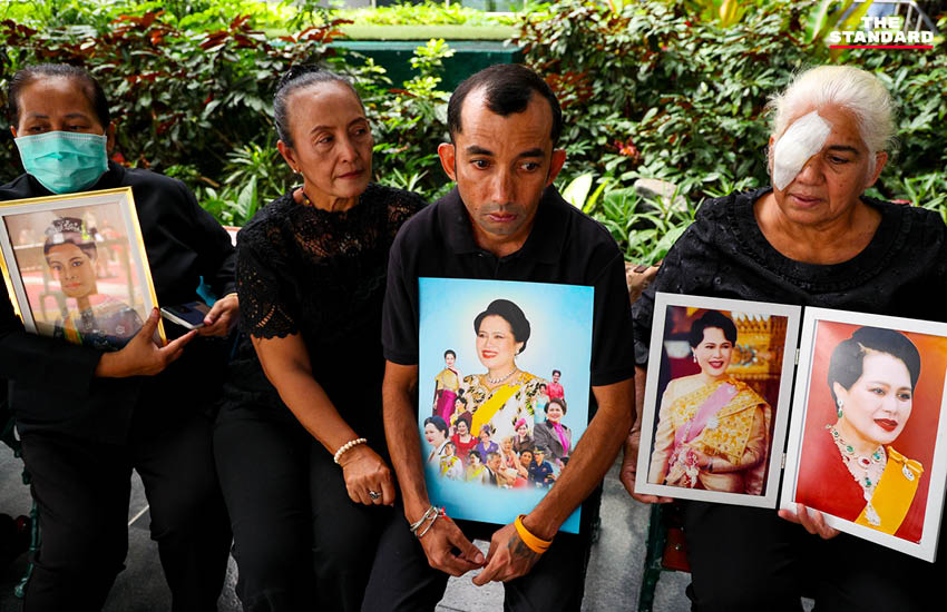 “วันนี้พระองค์ได้พักอย่างสงบแล้ว” ประชาชนหลั่งน้ำตา อาลัยสมเด็จพระพันปีหลวง หน้า รพ.จุฬาฯ ต่อเนื่อง 7