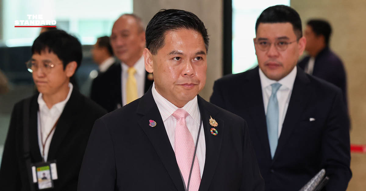 วราวุธปัดข่าวเป็นหัวหน้าพรรคเพื่อไทยแทนแพทองธาร ย้ำยังอยู่ ชาติไทยพัฒนา ชี้แต่ละพรรคมีแนวทาง ไม่ใช่จะเอาใครมาเป็นหัวหน้าได้