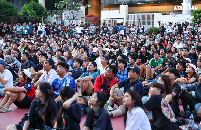 ปรากฏการณ์สนามแตก บอล 7HD กองเชียร์ทะลัก 2 หมื่นที่นั่ง เกาะจอดูเกมด้านนอก 5