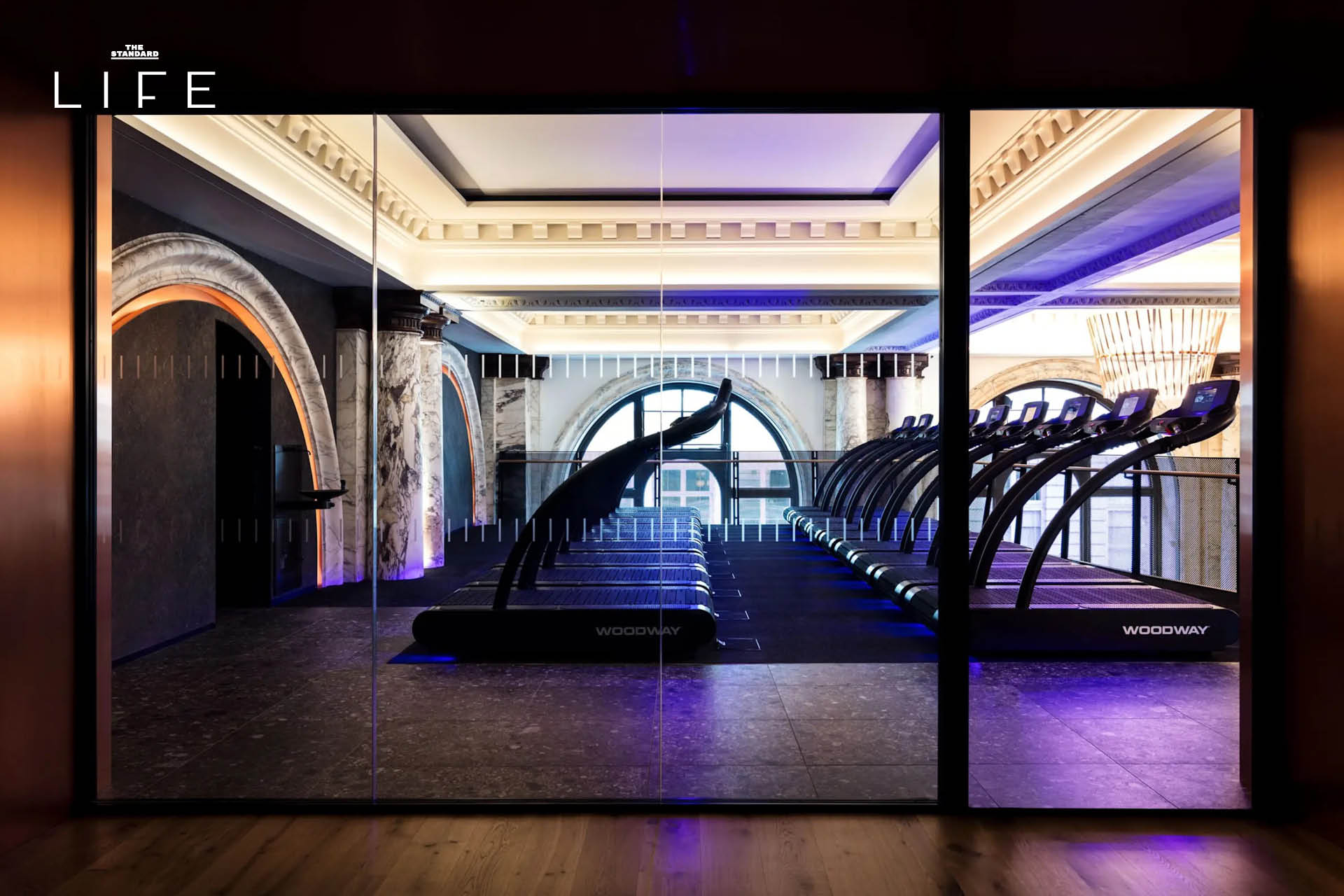 Equinox ฟิตเนสไฮเอนด์