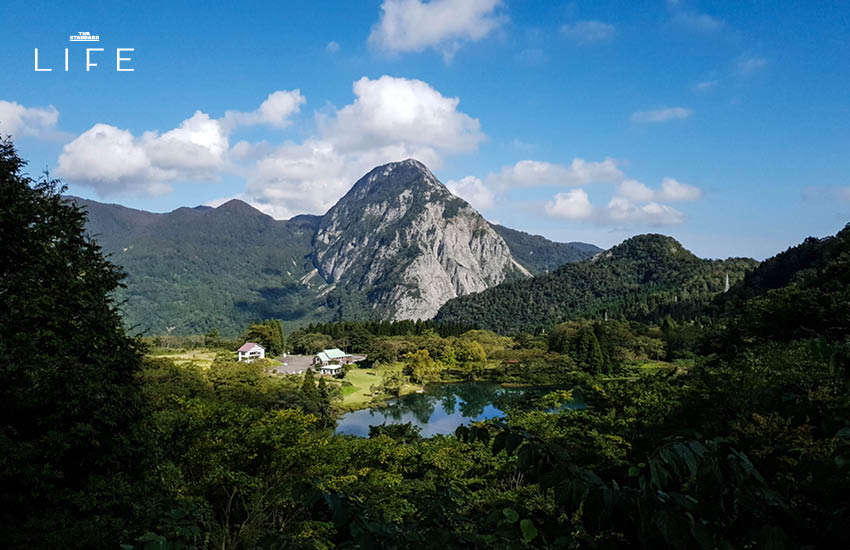 นีงาตะ Kotakigawa Jade Gorge Geosite