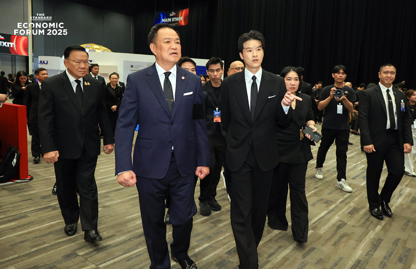 อนุทินเข้าร่วม THE STANDARD ECONOMIC FORUM 2025 พร้อมแสดงวิสัยทัศน์ ประเทศไทยในโลกใหม่ 11