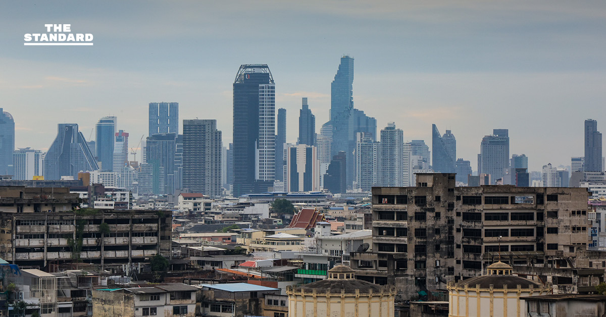 กทม. เฝ้าระวังฝุ่น PM 2.5 พุ่งสูง เช้านี้ ‘ลาดกระบัง’ อันดับ 1 เกินค่ามาตรฐาน เตือนประชาชนและกลุ่มเสี่ยงสวมหน้ากากป้องกัน