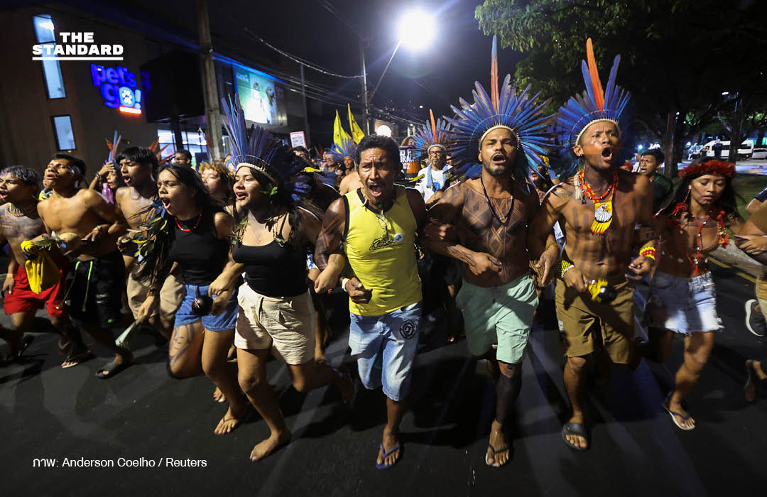 “พวกเรากินเงินไม่ได้” ชนพื้นเมืองบราซิลบุกประท้วง ปมป่าแอมะซอนถูกรุกราน กลางการประชุม COP30 5