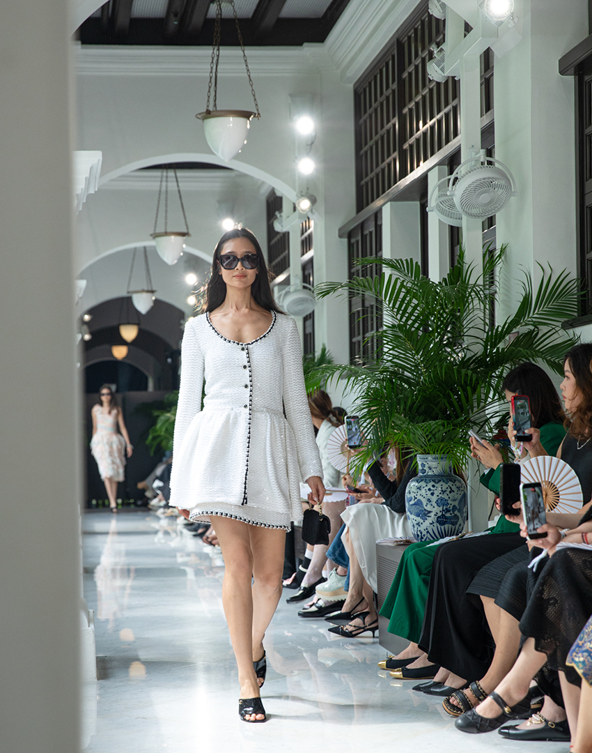 CHANEL CRUISE IN SINGAPORE แฟชั่นโชว์ ณ โรงแรมระดับตำนาน Raffles Singapore 3