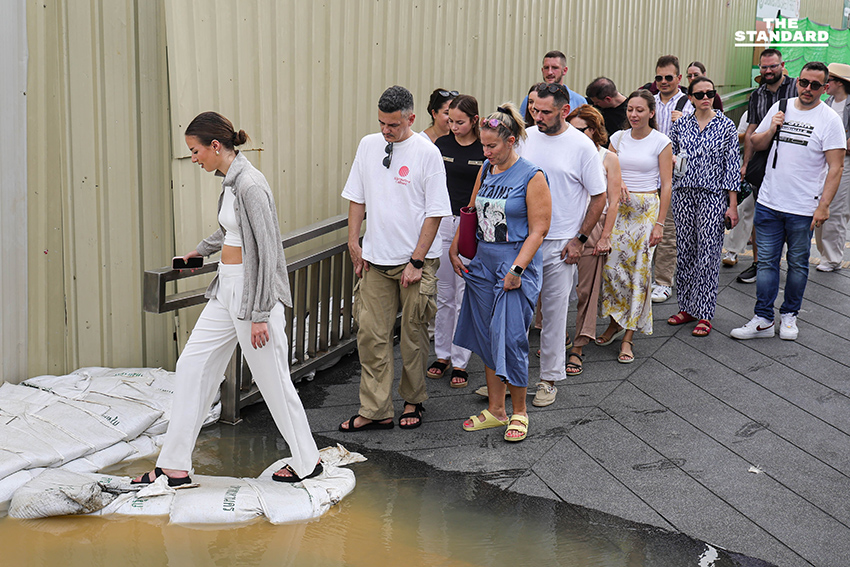 น้ำทะเลหนุนสูงซ้ำน้ำเหนือ น้ำเจ้าพระยาเอ่อท่วม ท่าเตียน กทม. สั่งทุกหน่วยเตรียมพร้อม 11 แผนรับมือฉุกเฉิน 16