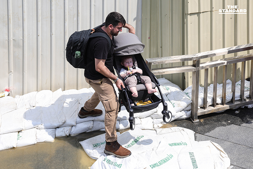 น้ำทะเลหนุนสูงซ้ำน้ำเหนือ น้ำเจ้าพระยาเอ่อท่วม ท่าเตียน กทม. สั่งทุกหน่วยเตรียมพร้อม 11 แผนรับมือฉุกเฉิน 2