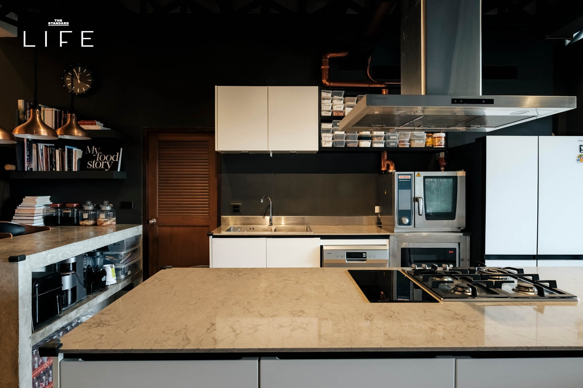 HOW DO YOU LIVE? ชีวิตกลมกล่อมของ **เชฟแพม** ในบ้านที่ครอบครัวและความฝันเติบโตไปพร้อมกัน 6