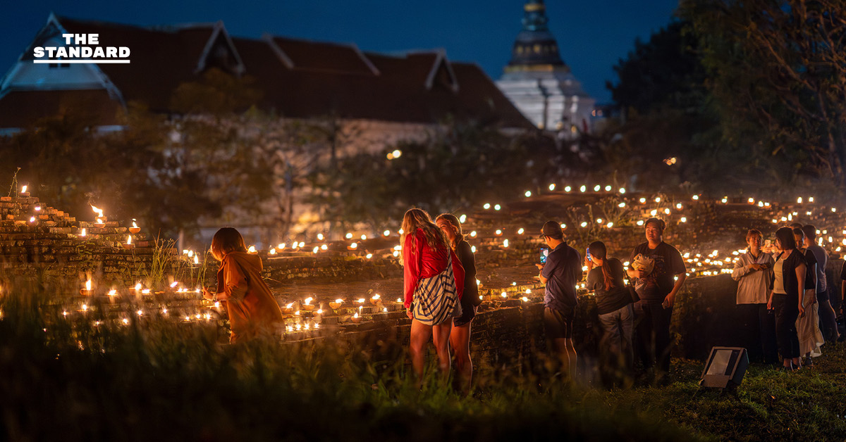 ‘ต๋ามผางปะตี้ด ส่องฟ้า ฮักษาเมือง’ จุดประทีปกว่าหมื่นดวงรอบคูเมืองเชียงใหม่ สืบสาน ประเพณียี่เป็งล้านนา