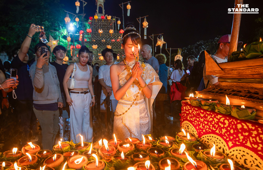‘ต๋ามผางปะตี้ด ส่องฟ้า ฮักษาเมือง’ จุดประทีปกว่าหมื่นดวงรอบคูเมืองเชียงใหม่ สืบสาน ประเพณียี่เป็งล้านนา 5