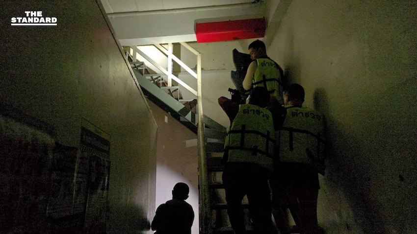 แดนไทย 54 ลุยน้ำท่วม หาดใหญ่ ระงับเหตุปล้นทรัพย์ร้านสะดวกซื้อ เขต 8 2