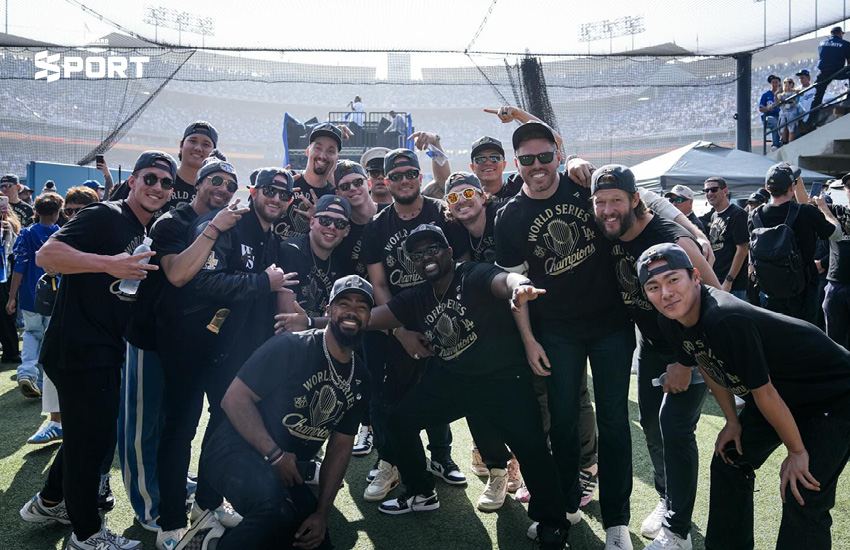 Los Angeles Dodgers Back-to-Back Champions 1