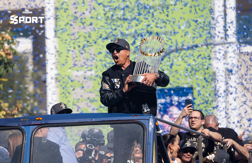 Los Angeles Dodgers Back-to-Back Champions 2