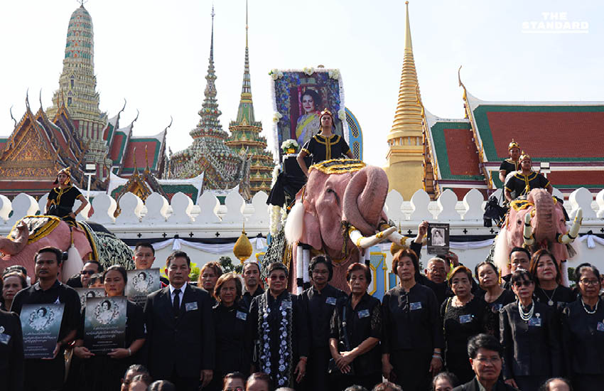 ริ้วขบวนคชสารคู่แผ่นดิน เข้าถวายสักการะพระบรมศพ สมเด็จพระพันปีหลวง 16