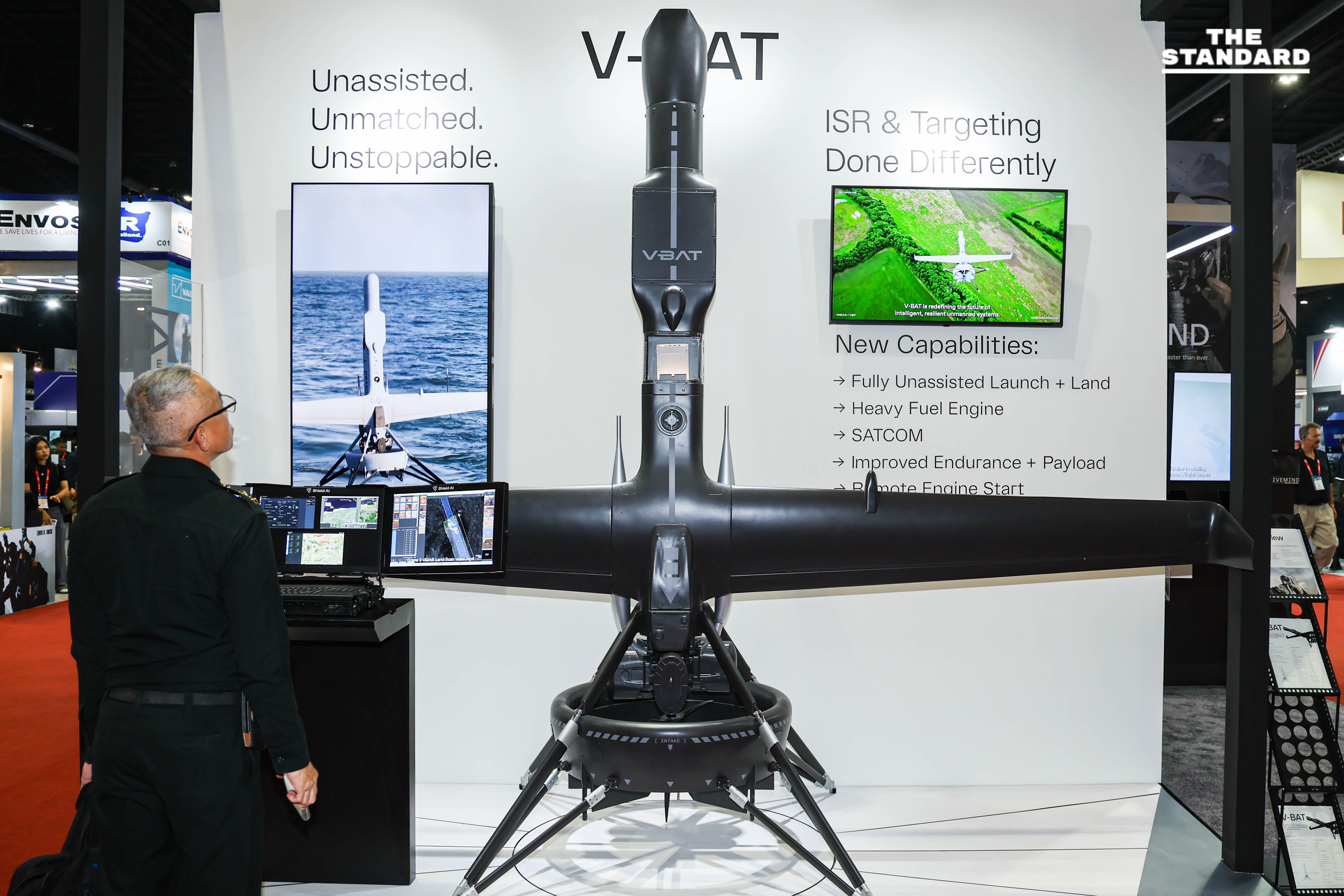 งานแสดงยุทโธปกรณ์คึกคัก คนต่อคิวยาวขึ้น Gripen 17