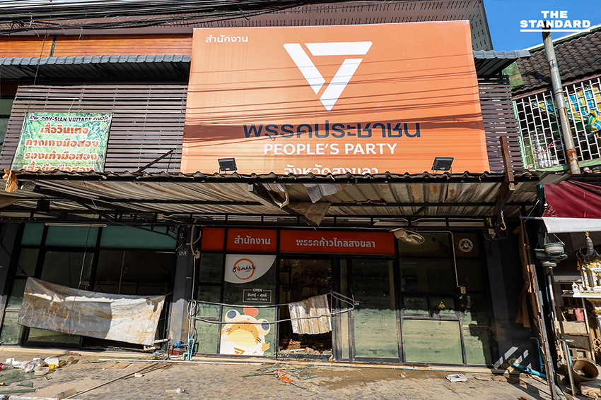 วิกฤตหลังน้ำลดเมืองหาดใหญ่ ชาวบ้านวอน เจ้าหน้าที่กระจายความช่วยเหลือสู่ชุมชนย่อย เลิกเน้นแค่เส้นทางรับแขกบ้านเมือง 5