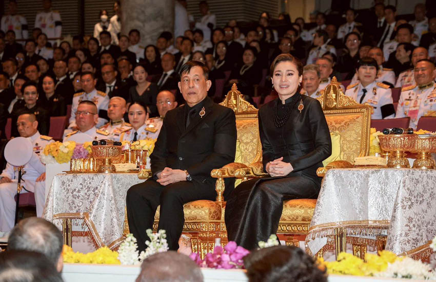 ในหลวง-พระราชินี ทอดพระเนตร การแสดงโขน มูลนิธิส่งเสริมศิลปาชีพฯ รอบปฐมทัศน์ ตอน สัตยาพาลี สืบสาน พระราชปณิธาน พระพันปีหลวง 2