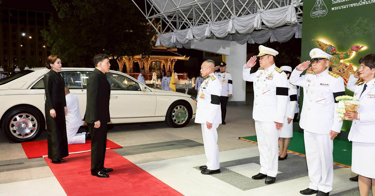 ในหลวง-พระราชินี ทอดพระเนตร การแสดงโขน มูลนิธิส่งเสริมศิลปาชีพฯ รอบปฐมทัศน์ ตอน สัตยาพาลี สืบสาน พระราชปณิธาน พระพันปีหลวง