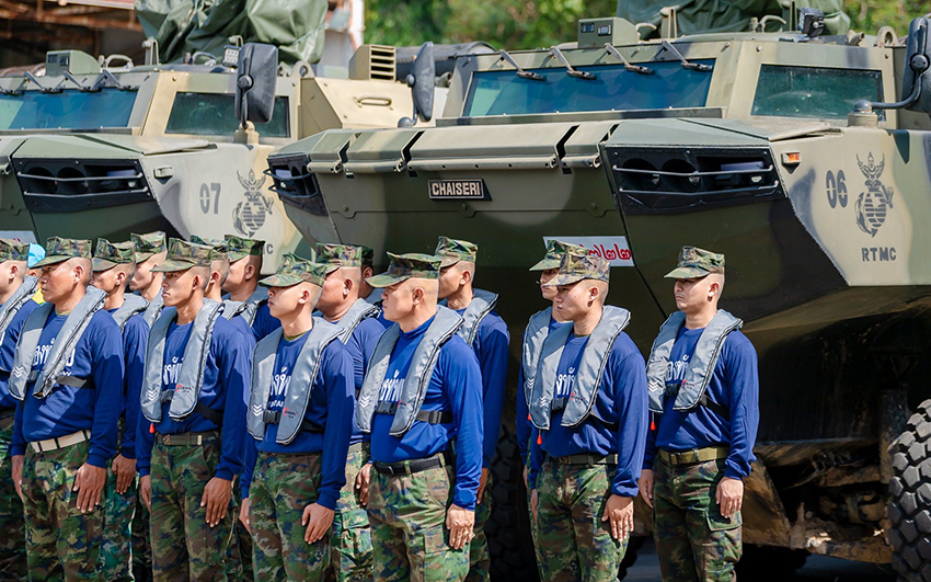 นาวิกโยธินเสริมทัพเข้าพื้นที่ ช่วยเหลือน้ำท่วม ภาคใต้ 1