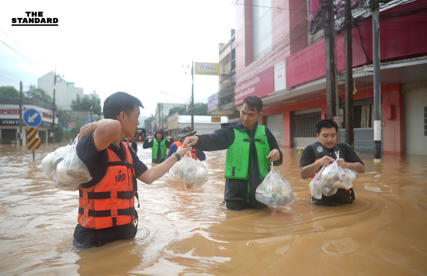 ณัฐพงษ์ลุยช่วยน้ำท่วม หาดใหญ่ เสนอ รัฐบาลเร่งประสานศูนย์พักพิงอิสระ-หน่วยงานในพื้นที่ หนุนทรัพยากรจำเป็น 6