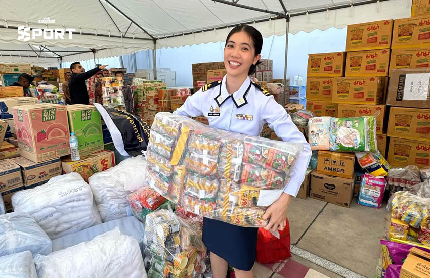 “ขอให้พี่น้องชาวใต้ทุกคนปลอดภัย” เทนนิส พาณิภัค ฮีโร่โอลิมปิก ร่วมส่งต่อน้ำ-อาหารช่วยผู้ประสบอุทกภัย ภาคใต้ 1