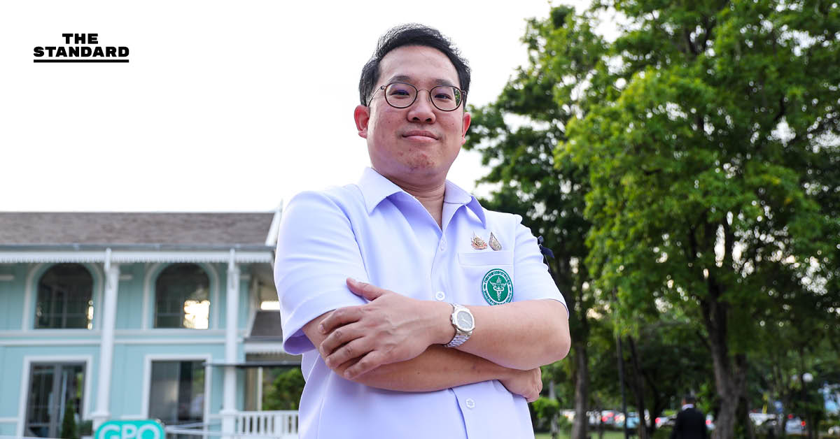 เปิดมุมคิด ‘พัฒนา พร้อมพัฒน์’ บนเก้าอี้ รมว.สาธารณสุข โอกาสจากพ่อ ที่พร้อมพิสูจน์ตัวเอง