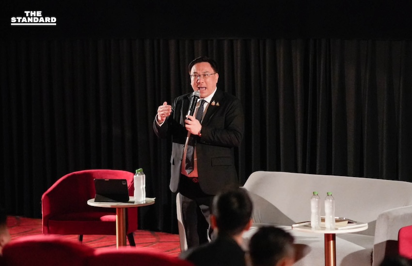 เพื่อไทยเปิดงาน MOONSHOP FORUM ยกเครื่อง 30 บาท ด้วย AI ด้านหมอเลี๊ยบชงรักษาแบบมุ่งผลลัพธ์ หวังลดงบประมาณ 2