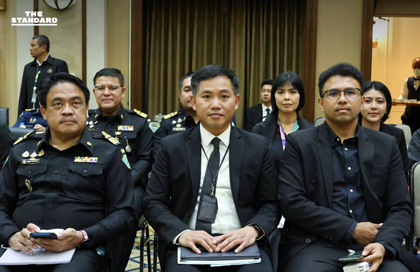 ‘พิพัฒน์’ ประชุม หน่วยงานความมั่นคง เตรียมแผนรักษาความปลอดภัยและจราจร รับประชาชนเข้ากราบถวายบังคม พระบรมศพสมเด็จพระพันปีหลวง 4