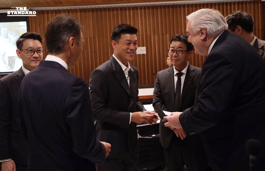 3 แคนดิเดตนายกฯ พรรคประชาชน หารือ สมาคมนักธุรกิจญี่ปุ่น เสนอวิสัยทัศน์สร้างเศรษฐกิจมั่นคงโปร่งใส 5