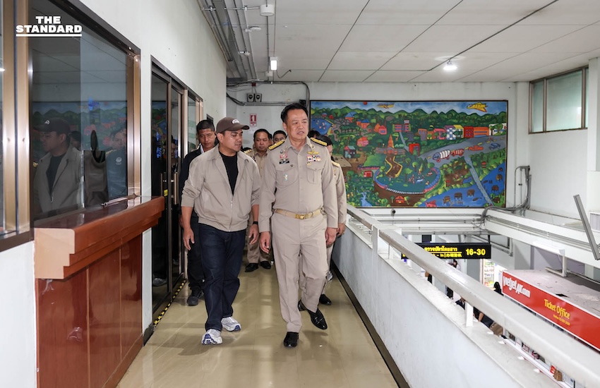 นายกฯ ถึง หาดใหญ่ เรียกหน่วยงานถกด่วน ฟังเสียงสะท้อนน้ำท่วมใต้ คนในพื้นที่ร้องขอเรือ-รถทหาร ช่วยอพยพประชาชน 1